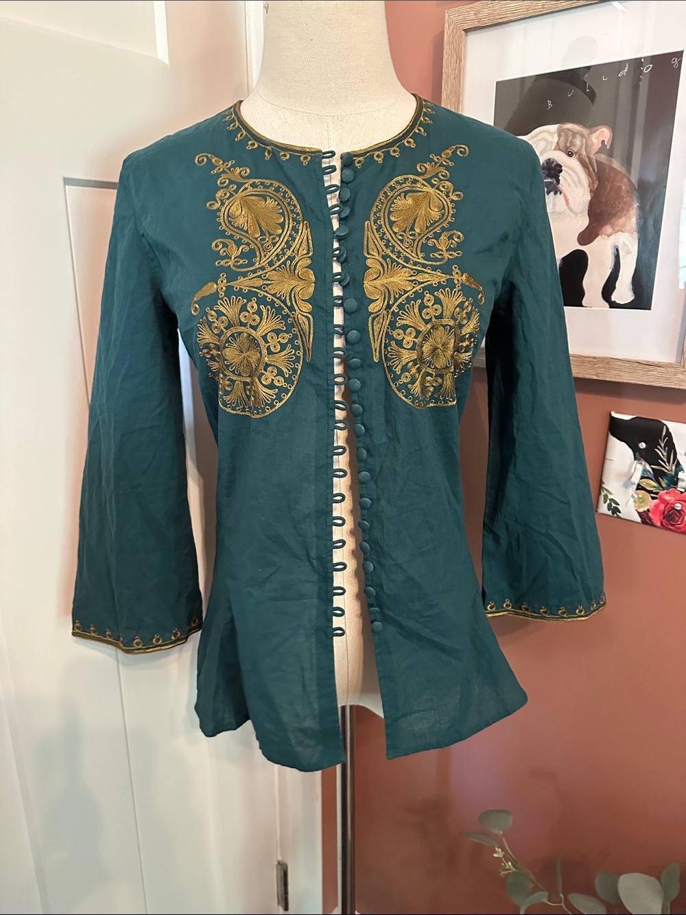 NWT HUGO Hugo Boss Teal Gold Embroidery 3/4 sleeves cotton 2 button blouse